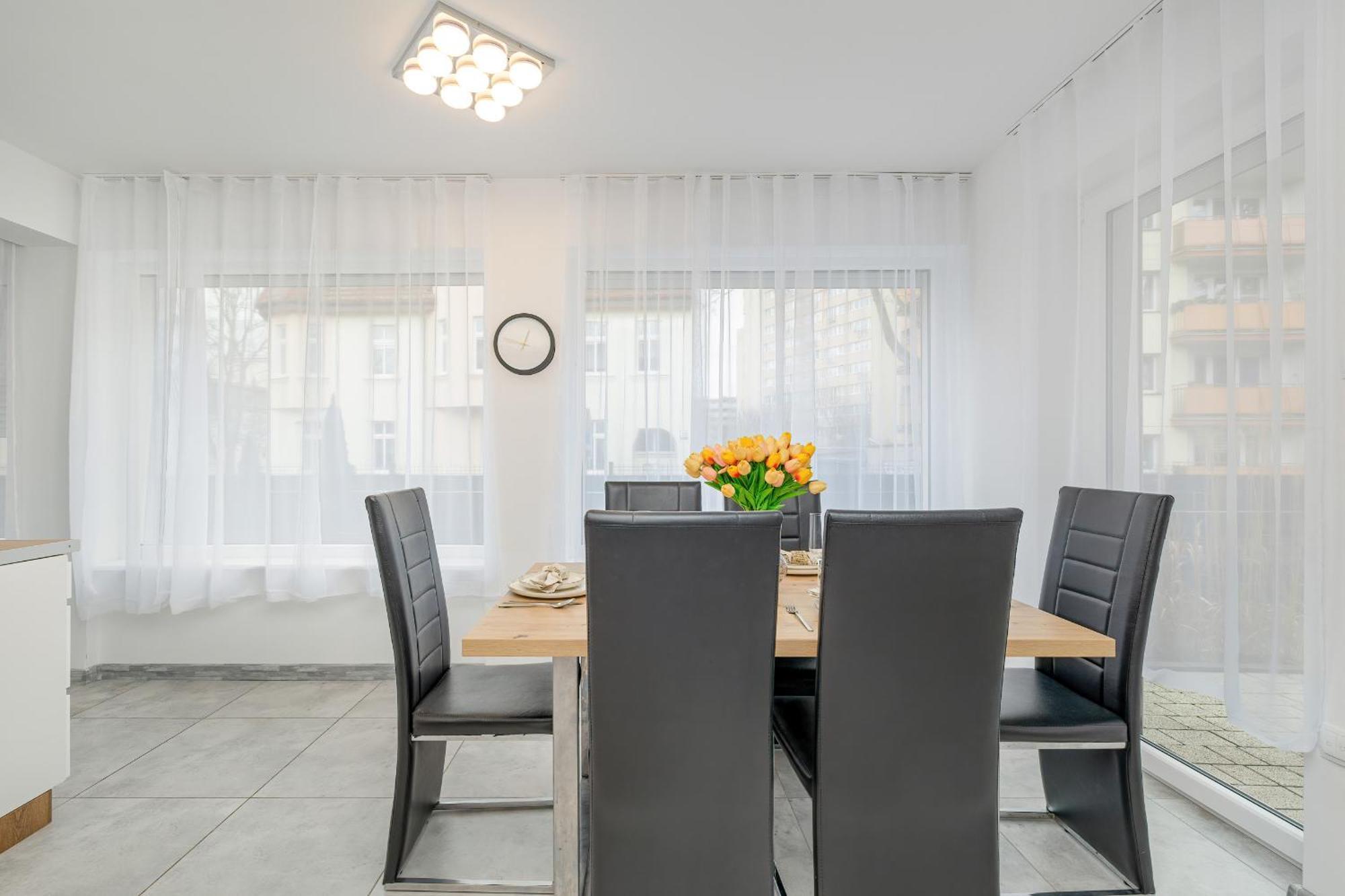 Family Apartments Herberta With Terrace And Parking By Rent Like Home Świnoujście Екстериор снимка