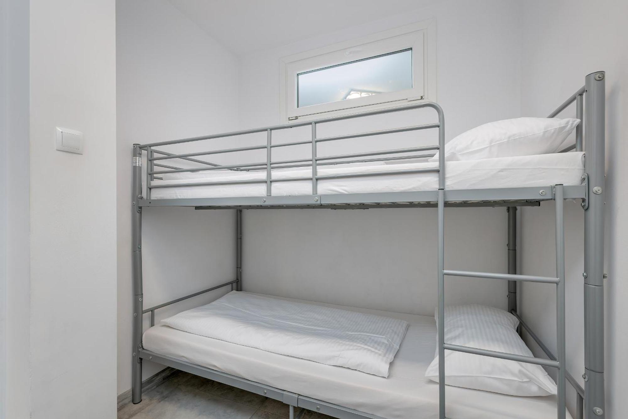 Family Apartments Herberta With Terrace And Parking By Rent Like Home Świnoujście Екстериор снимка