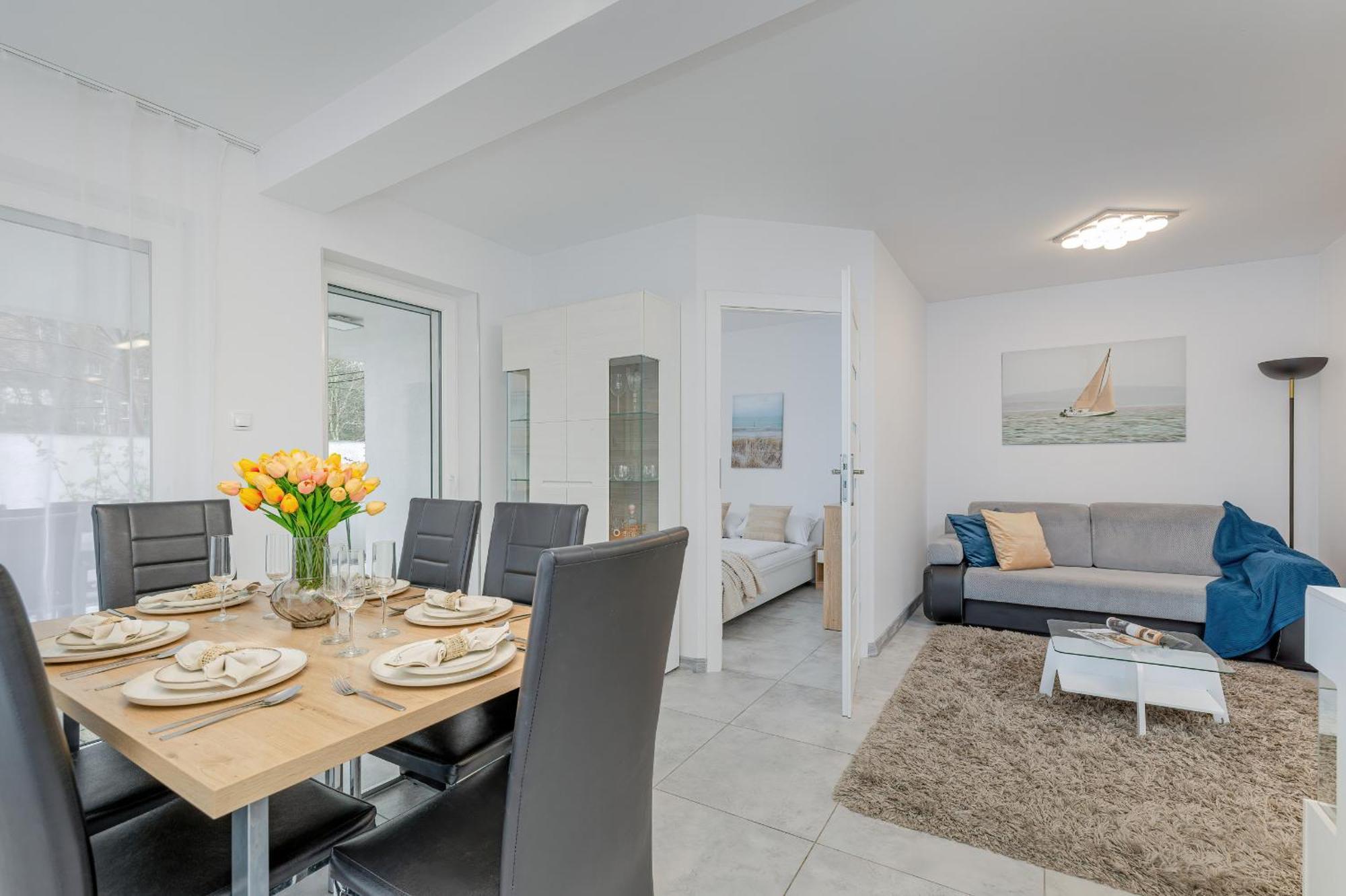 Family Apartments Herberta With Terrace And Parking By Rent Like Home Świnoujście Екстериор снимка