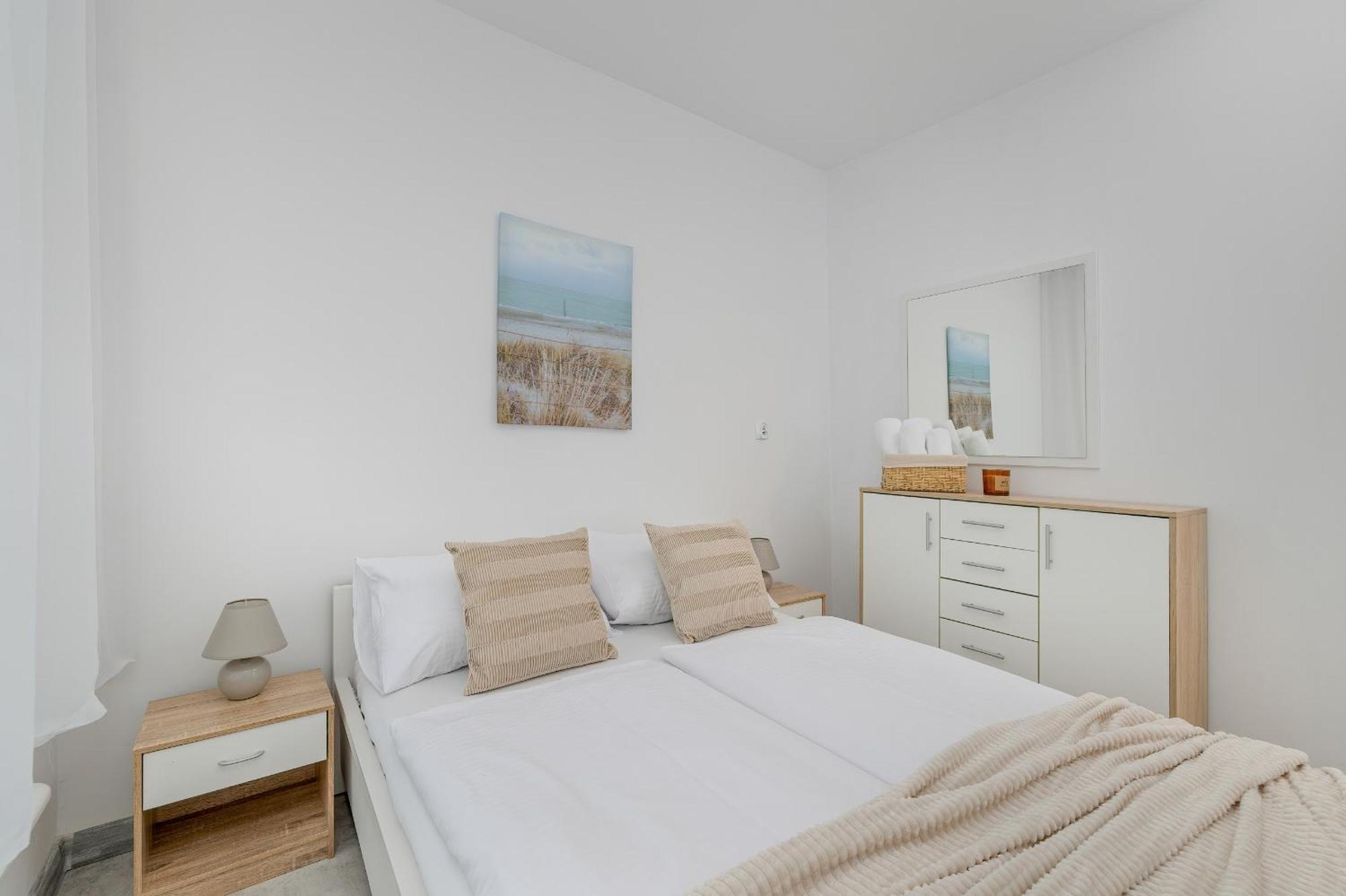Family Apartments Herberta With Terrace And Parking By Rent Like Home Świnoujście Екстериор снимка