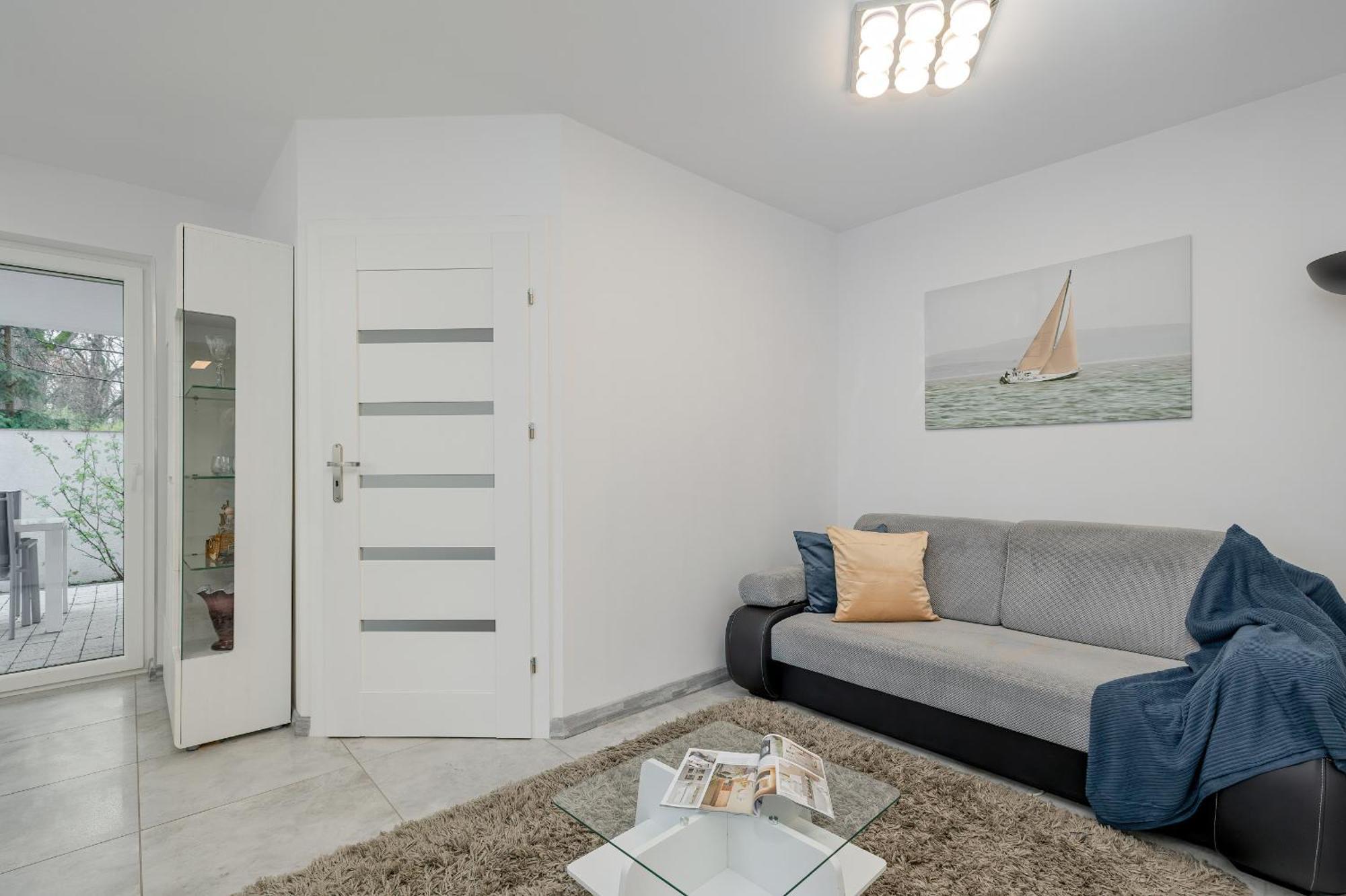 Family Apartments Herberta With Terrace And Parking By Rent Like Home Świnoujście Екстериор снимка