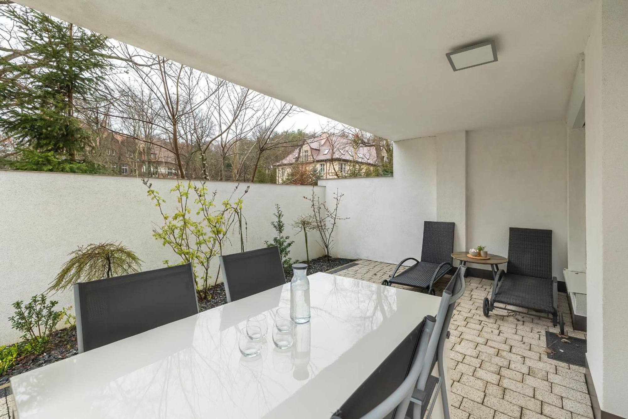 Family Apartments Herberta With Terrace And Parking By Rent Like Home Świnoujście Екстериор снимка