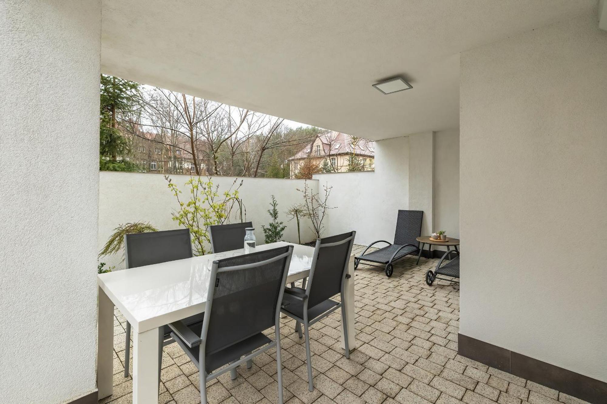 Family Apartments Herberta With Terrace And Parking By Rent Like Home Świnoujście Екстериор снимка