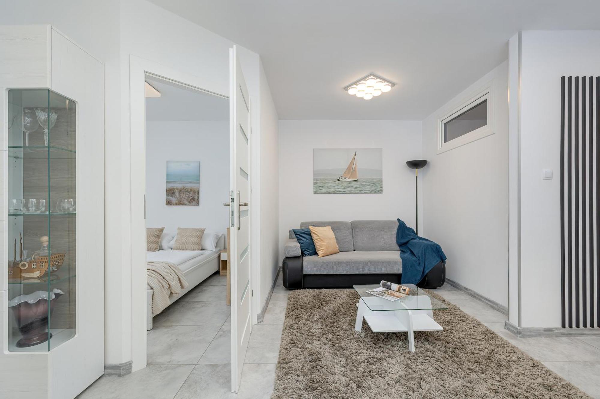 Family Apartments Herberta With Terrace And Parking By Rent Like Home Świnoujście Екстериор снимка